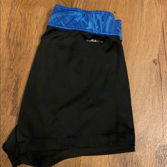Adidas workout shorts - Picture 3 of 4